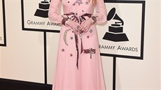 Zpvaka Florence Welchová si potrpí na bohémský vzhled jako ze sedmdesátých...