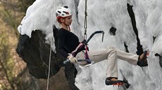 Umělá ledová stěna ve Víru na Žďársku hostila 13. února tři desítky horolezců... Umělá ledová stěna ve Víru na Žďársku hostila 13. února tři desítky horolezců...