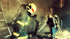 Tři jednotky hasičů bojovaly s požárem v zámečnické firmě Tři jednotky hasičů bojovaly s požárem v zámečnické firmě