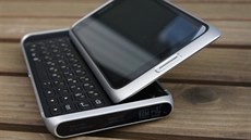 Nokia E7