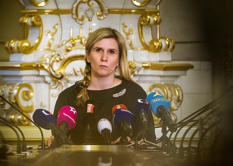 Kateina Valachová, ministryn kolství