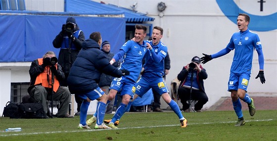 Liberetí fotbalisté oslavili v Teplicích vstelení tí gól.