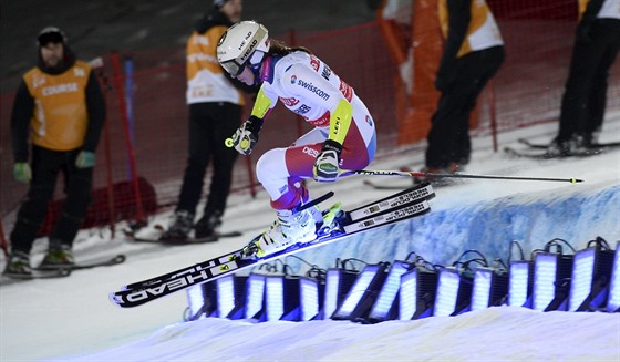 Wendy Holdenerová v paralelním slalomu ve Stockholmu.