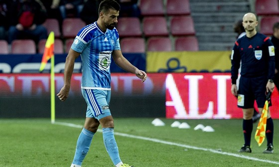 Mladoboleslavský útoník Milan Baro opoutí hit poté, co v zápase se...