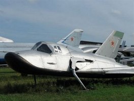 MiG-105 nebo tak podzvukov verze orbitlnho letounu EPOS z projektu Spiral...