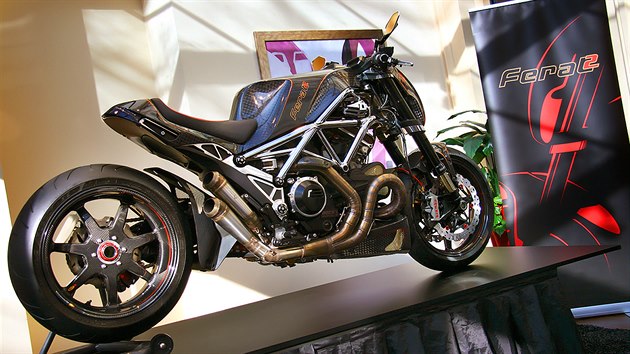 Motocykl Ferat 2
