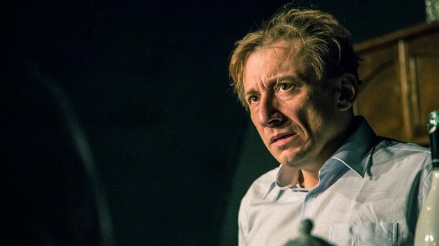 Petr Stach v představení Smrt a dívka