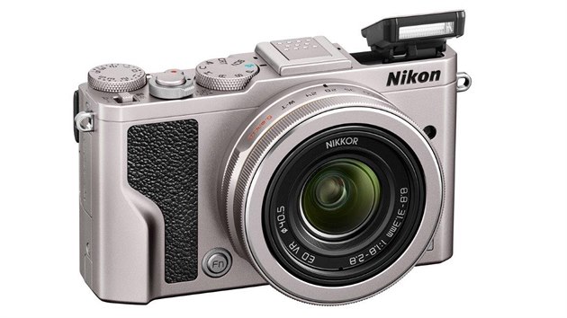 Nikon DL 24-85 ve stbrn barv