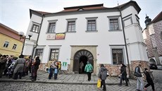 Šrejnarovský dům je dominantou pelhřimovského náměstí. Šrejnarovský dům je dominantou pelhřimovského náměstí.