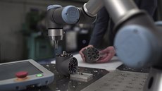 Robotické rameno od Universal Robots. Robotické rameno od Universal Robots.