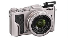 Nikon DL 24-85 ve stíbrné barv