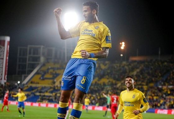 EUFORIE NA OSTROV. Willian José z Las Palmas slaví gól bhem utkání s Getafe,...