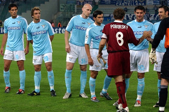 Karel Poborský se na podzim 2003 vrátil na Lazio jako soupe, vedl Spartu do...