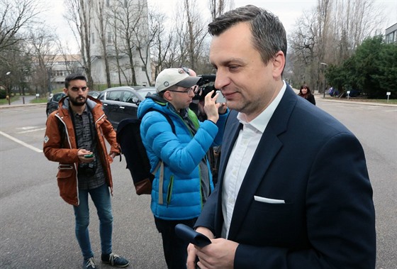 Andrej Danko, pedseda Slovenské národní strany, pichází k povolební debat....