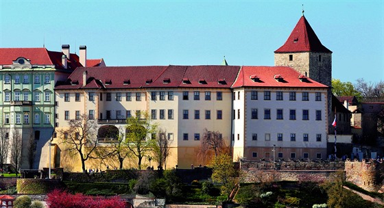 Lobkowiczký palác. V polovin 16. století jej vybudoval Jaroslav Perntejn,...