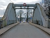 Provoz na mostě přes Orlici je v současnosti kyvadlový. Provoz na mostě přes Orlici je v současnosti kyvadlový.