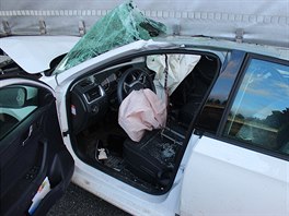 Nehoda na dlnici D5 u Plzn se obela bez zrann. (7. bezna 2016)