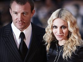 Guy Ritchie a Madonna (Londýn, 1. záí 2008)