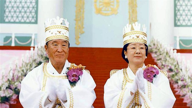 Otec Sun-mjong Moon a matka Han Hak-ja