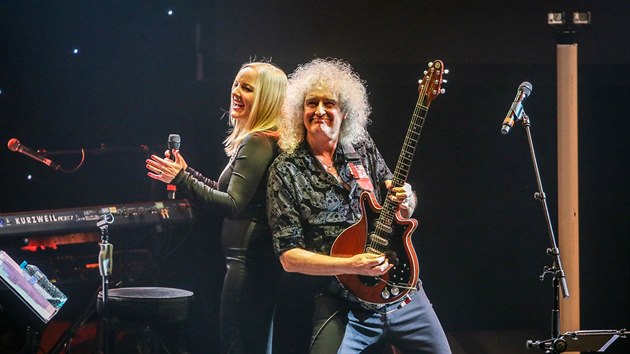 Brian May a Kerry Ellisov, Ostrava, 3. bezna 2016