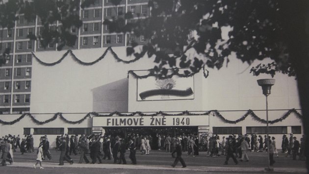 V letech 1940 a 1941 se Velk kino se slem pro 2 500 divk stalo centrem festivalu Filmov n.