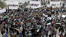 Protesty proti Baáru Asadovi v syrské provincii Idlíb (4. bezna 2016)