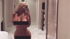 Kim Kardashianová se vyfotila nahá ped zrcadlem v koupeln, aby svým fanoukm...