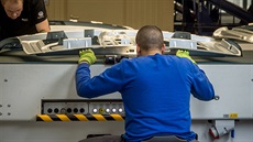Servomechanická lisovací linka PXL od firmy Schuler v továrně divize Volkswagen... Servomechanická lisovací linka PXL od firmy Schuler v továrně divize Volkswagen...