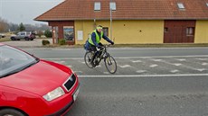Ulice Bratří Štefanů v Hradci je hlavním tahem na Ostravu. Pohyb po ní je pro... Ulice Bratří Štefanů v Hradci je hlavním tahem na Ostravu. Pohyb po ní je pro...