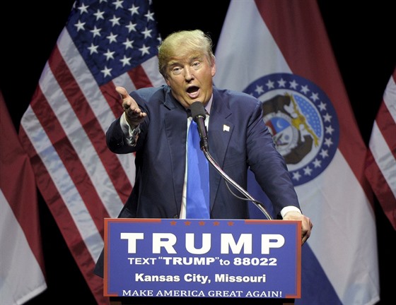 Donald Trump na mítinku v Kansas City