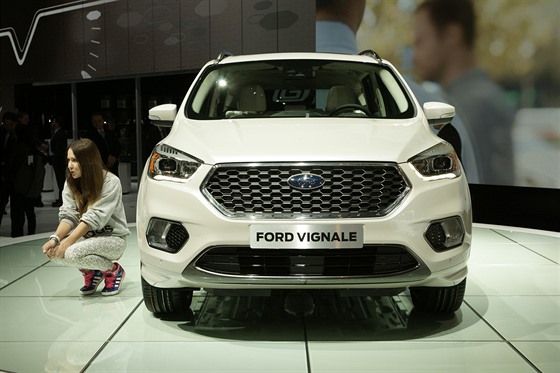 Ford Kuga Vignale se pedstavil na autosalonu v enev