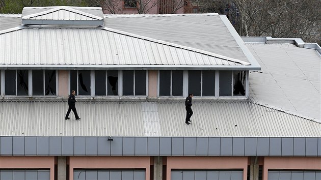 Turet policist na mst nedlnho teroristickho toku v Ankae (14. bezna 2016)