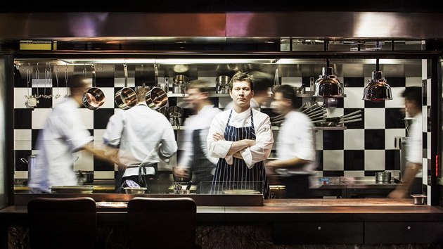 Restaurace La Degustation Boheme Bourgeoise je soust gastronomickho konceptu Ambiente. Pod vedenm fkuchae Oldicha Sahajdka se specializuje na klasickou eskou kuchyni z konce 19. stolet, nabz i mezinrodn degustan menu.