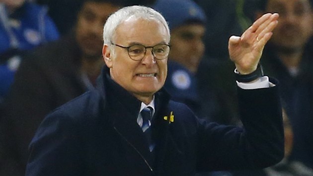 Claudio Ranieri, trenr ldr z Leicesteru, bhem utkn anglick fotbalov ligy proti Newcastlu.