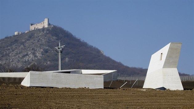 V uniktnm archeoparku v Pavlov u Mikulova se lid z archeologickch nlez dovd nco o tehdej krajin, zpsobu obivy, lovu, ritulech, ivot a smrti.