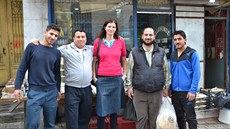 Silvie Haktanir Filipová mezi syrskými migranty v izmirské tvrti Basmane. (10....