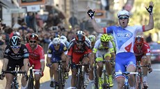 Arnaud Démare vítězí v cyklistickém závodě Milán - San Remo. Arnaud Démare vítězí v cyklistickém závodě Milán - San Remo.