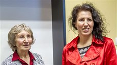 Jarmila Doležalová rozená Šťulíková s dcerou Jarmilou popisují v knize osudy... Jarmila Doležalová rozená Šťulíková s dcerou Jarmilou popisují v knize osudy...