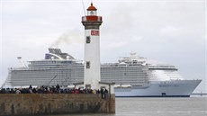 Plavbu lodi Harmony of the Seas spolenosti RCI sledovaly ve francouzském...