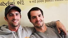 Motocykloví závodníci Jakub (vlevo) a Matěj Smržovi . Motocykloví závodníci Jakub (vlevo) a Matěj Smržovi .