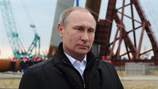 Ruský prezident Vladimir Putin na návtv Krymu. (18. bezna 2016)