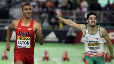 Ashton Eaton v úvodní disciplín halového sedmiboje na mistrovství svta v...