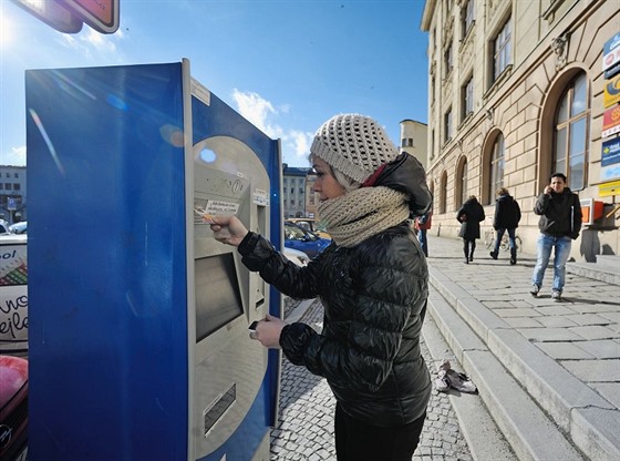 Jihlavskou kartu mohou lidé vyuít jako jízdenku v MHD nebo na ni získat slevu...