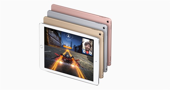 Nový iPadu Pro s 9,7" displejem má lepí kamerku, ale peuhující objektiv.