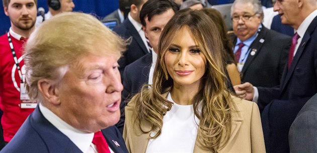 Melania Trumpová, bývalá modelka a manželka amerického prezidentského kandidáta... Melania Trumpová, bývalá modelka a manželka amerického prezidentského kandidáta...