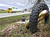 Bludovský kopec patří k velmi nebezpečným úsekům, stala se zde již řada... Bludovský kopec patří k velmi nebezpečným úsekům, stala se zde již řada...
