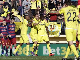 LUT VESEL. Fotbalist Villarrealu slav gl proti Barcelon.