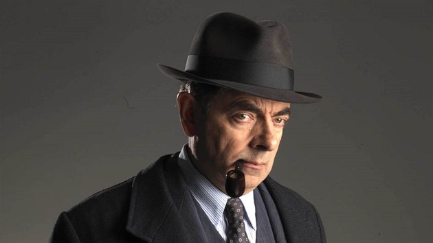 Herec Rowan Atkinson jako detektiv Maigret