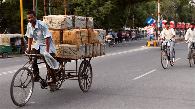Indie byla dlouh desetilet zvykl na kola a na tch dn velk nebezpe nehrozilo.