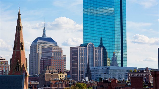 Boston, USA. John Hancock Tower pat ke stavbm, je dlaj elegantn, a dokonal dojem. 